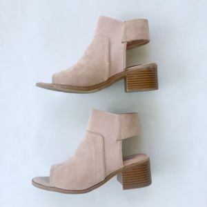 Steve Madden Blush Faux Suede shoes
